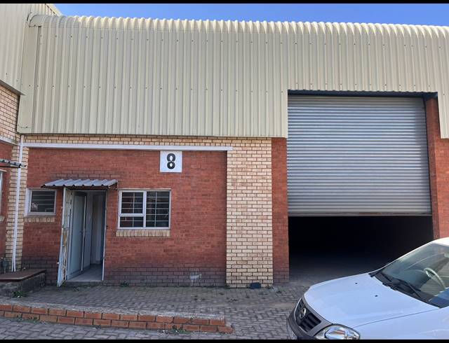 395M² WAREHOUSE TO LET IN CROWN